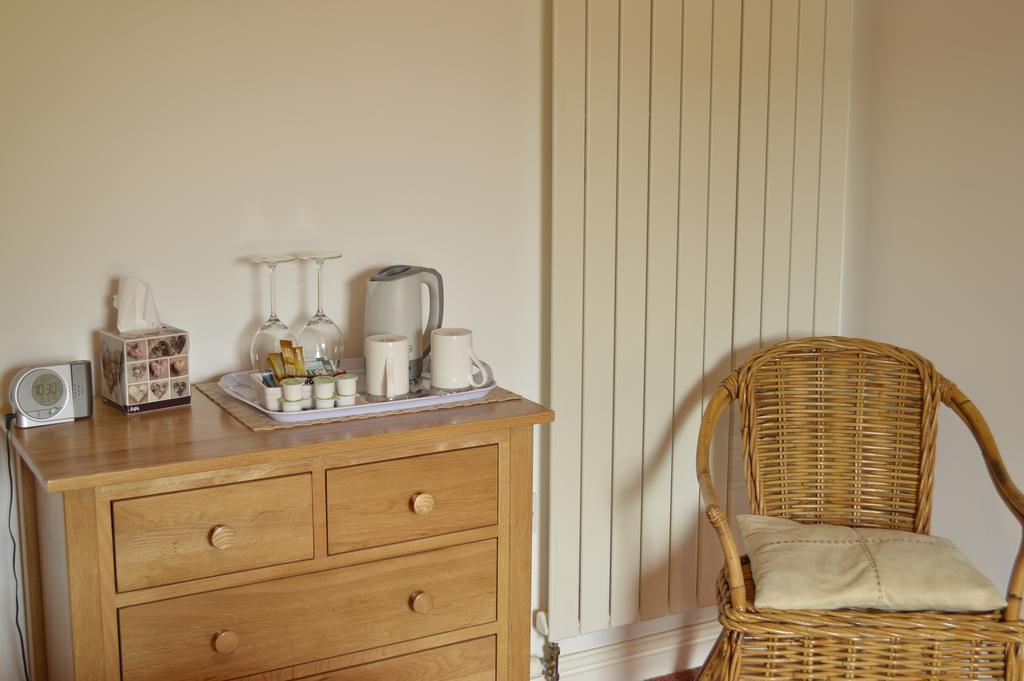 Troedyrhiw Bed & Breakfast Cardigan Room photo